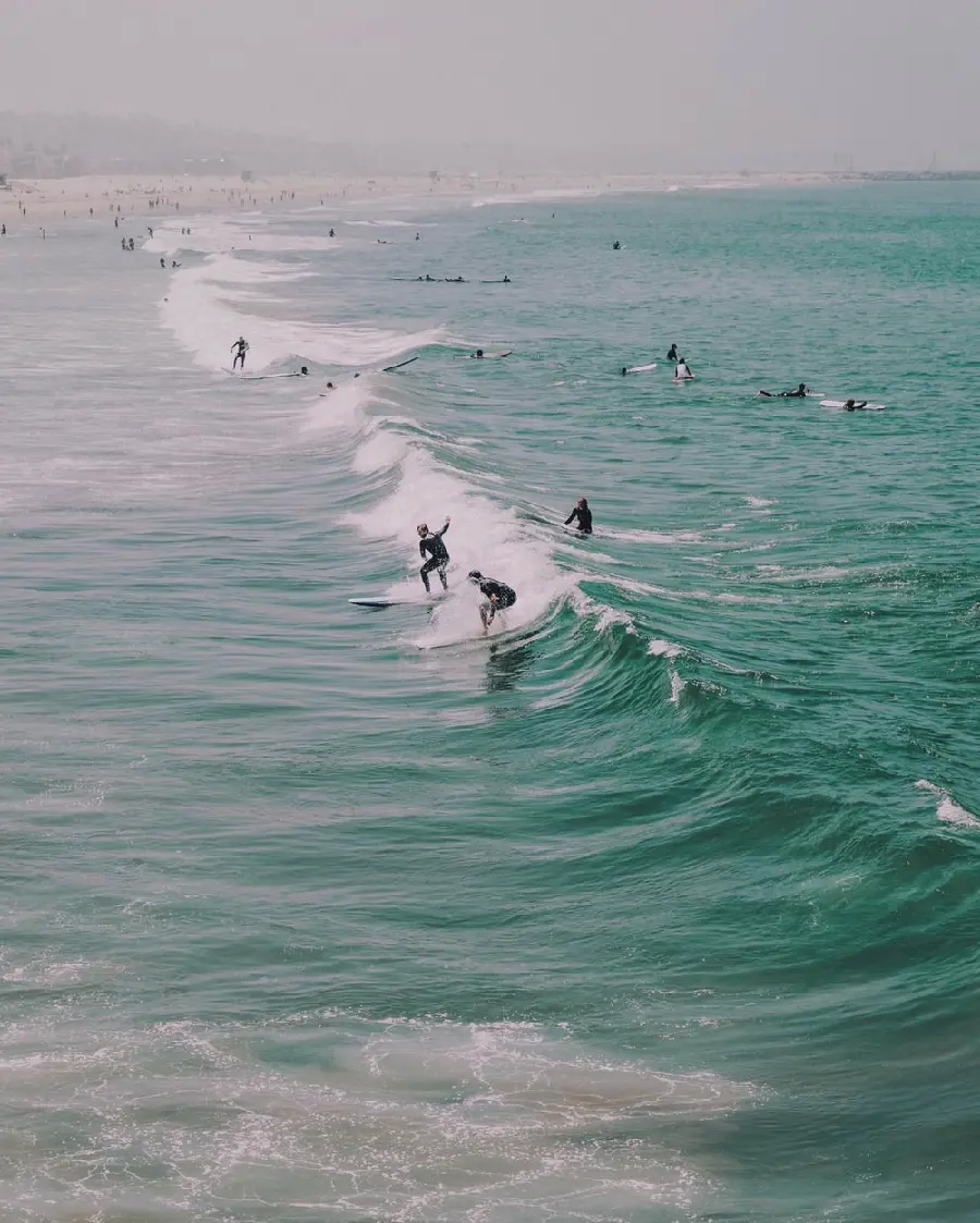Real photo of surfing in hd quality