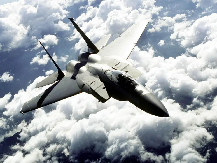 Free download of computer wallpaper with a military aircraft design
