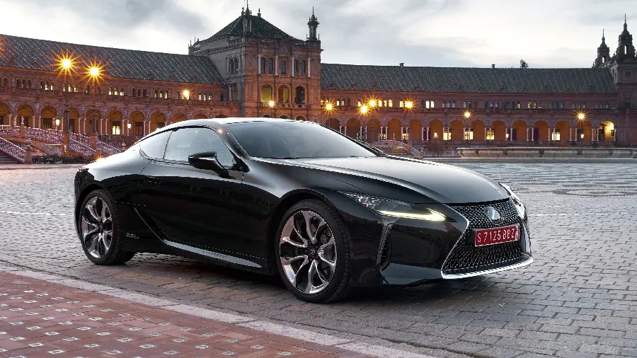 Pure background image of a Lexus LC Beautiful 500 next to magnificent buildings