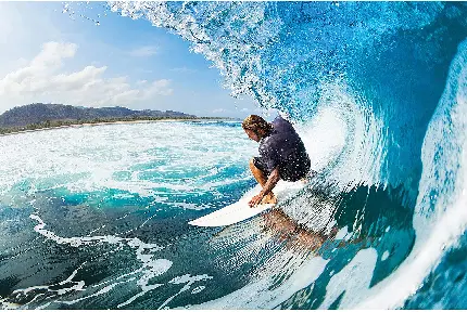 Stunning Surfing Images in the Sea with HD and Full HD Quality