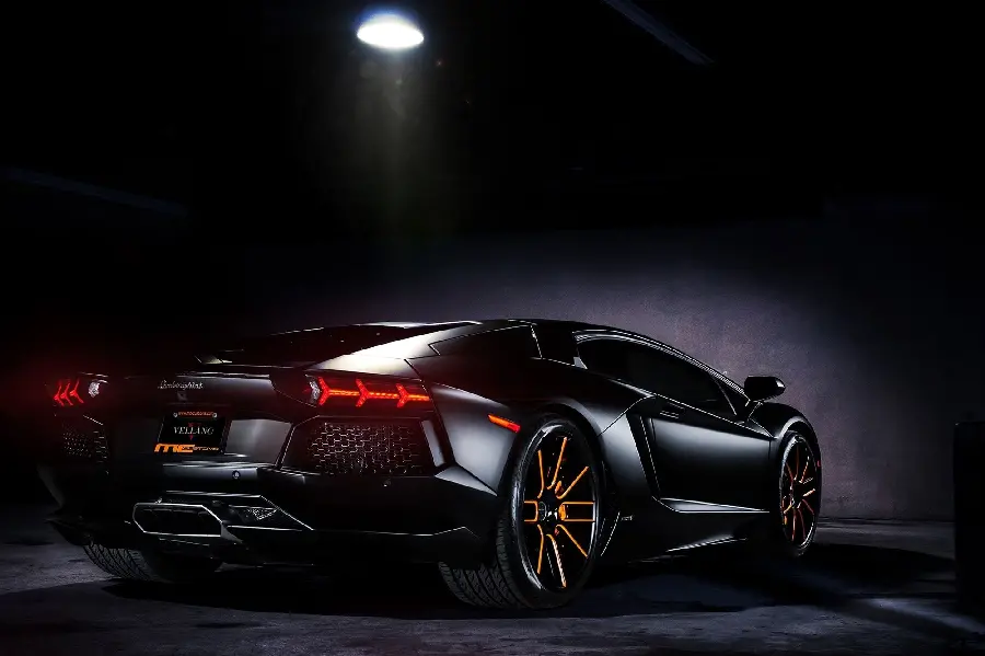 Cool and beautiful black Lamborghini photo 4K 