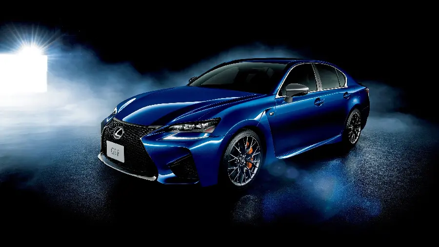 Blue Lexus IS photo with foggy background