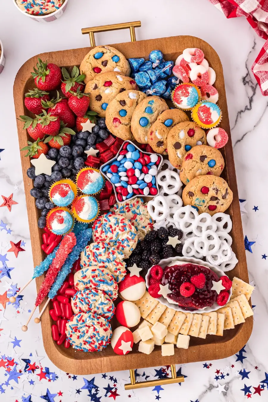 Free download of an interesting image of an amazing dessert tray for printing