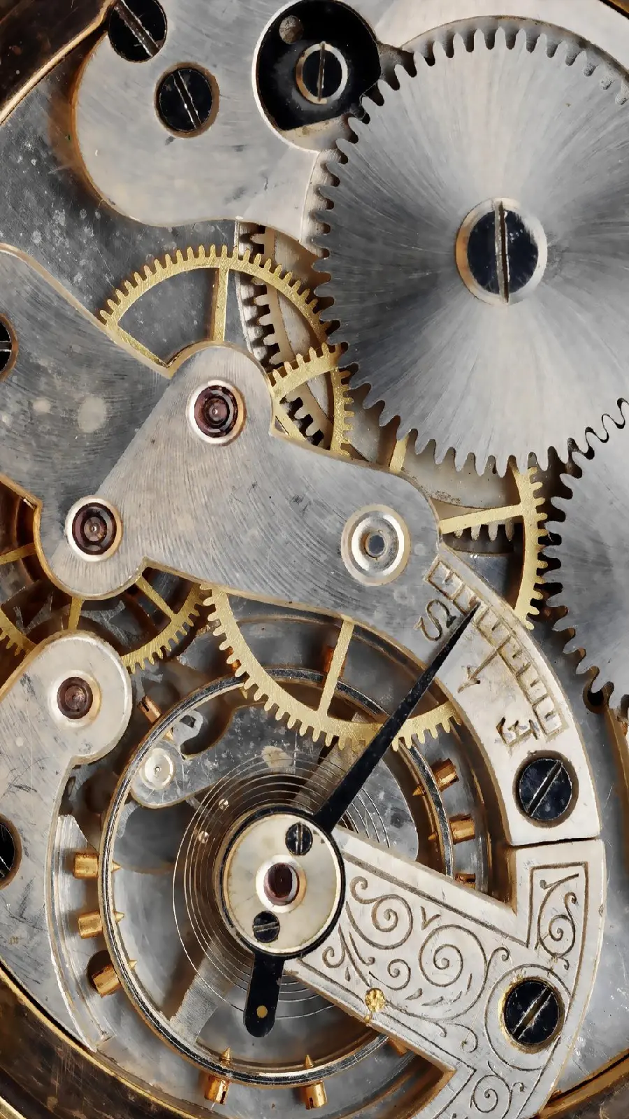 The most beautiful shiny gear wallpaper for Windows 11