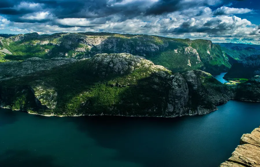 Mysterious Scandinavian nature with a beautiful bold green theme 2023