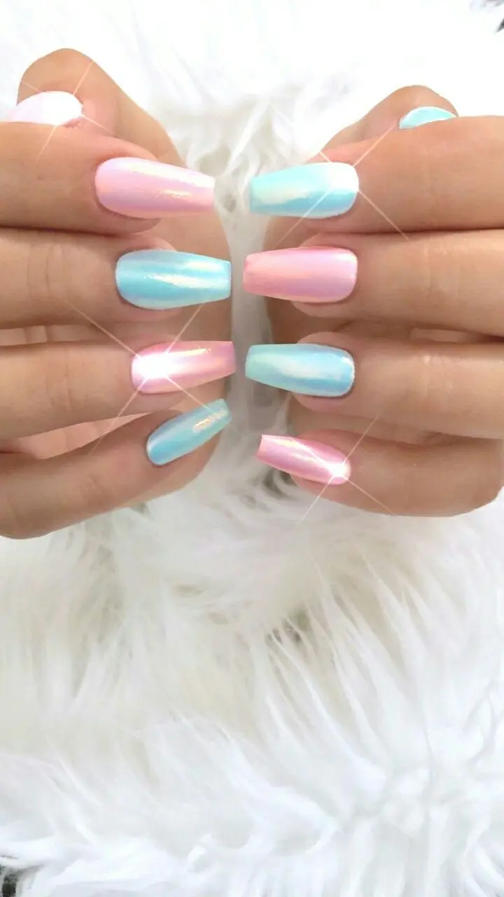 Blue and pink shiny nail model for women with good taste