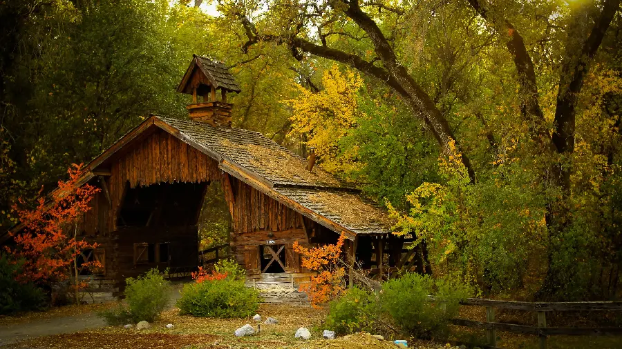 Wooden Cabin in Nature Wallpapers - Beautiful Scenic Views