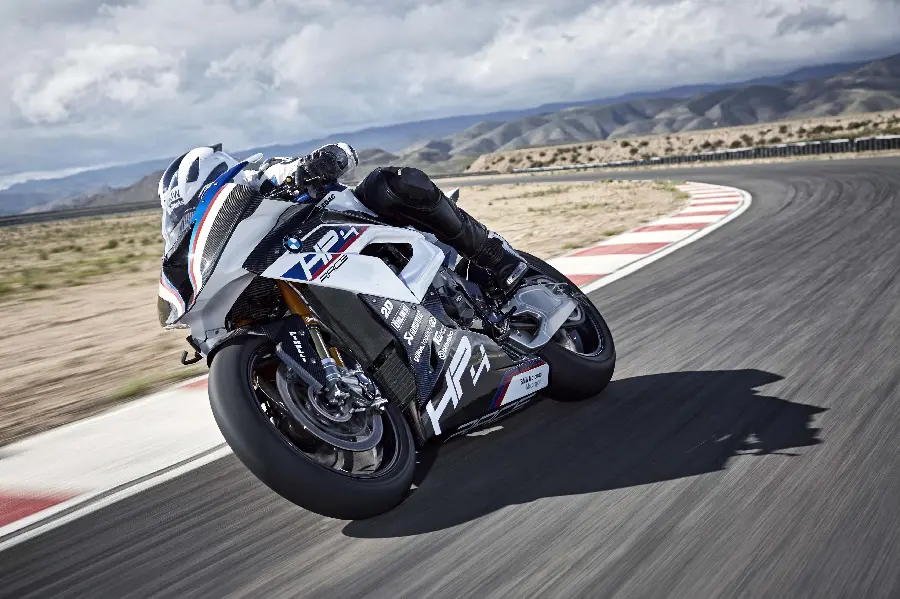 Wallpaper pc of a racing motorcycle