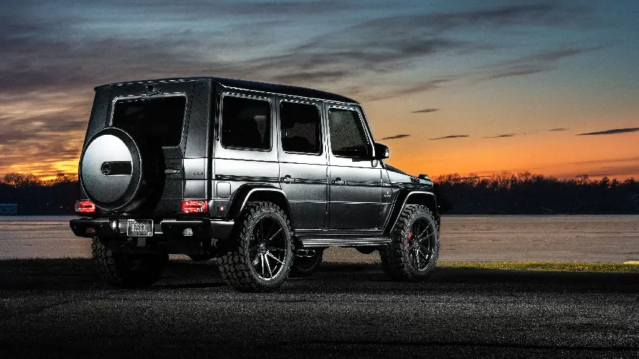 Luxury Mercedes Benz G63 Photo