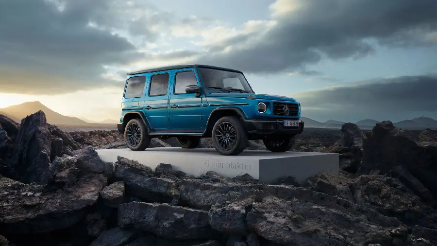 8K Mercedes Benz G Model Background