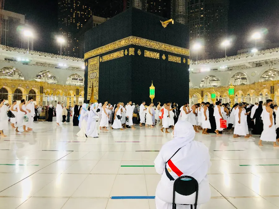 Interesting picture of Egyptian pilgrims in the pilgrimage city of Mecca and Medina