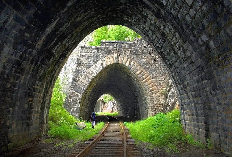 A photo of a train underpass with a very beautiful dome-shaped architecture