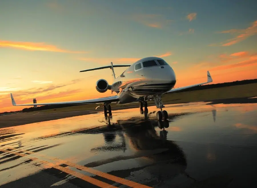 Free wallpaper of a cool private plane