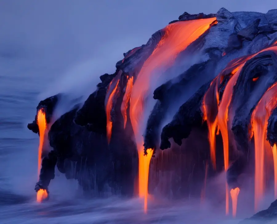 The image of dangerous molten lava due to the eruption of large volcanoes