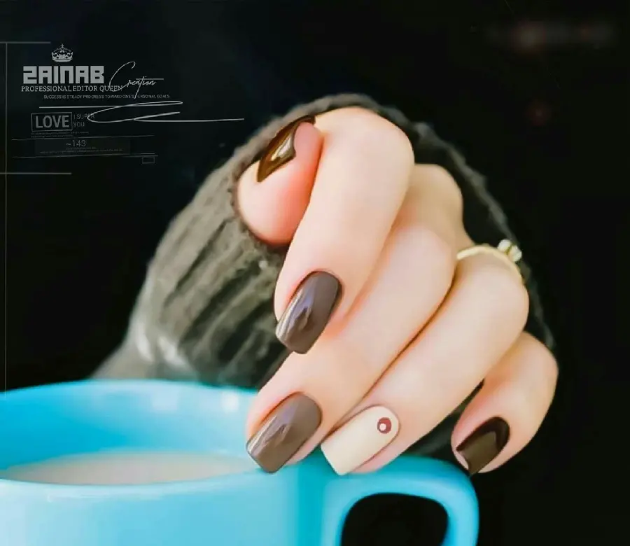 Short creamy brown nail model for minimalist style lovers