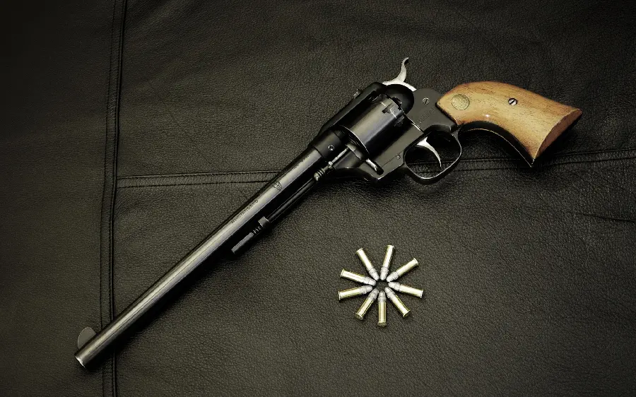 High-quality photos of close-up views of old guns and rifles in jpg format