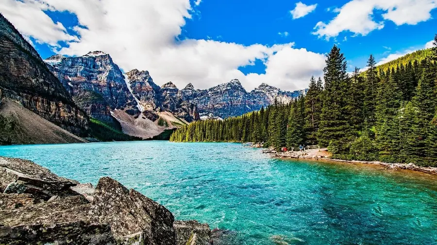 Eye-catching Photo of Vancouver Lake Canada