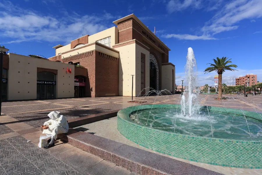 Morocco's tourist attractions in an artistic frame
