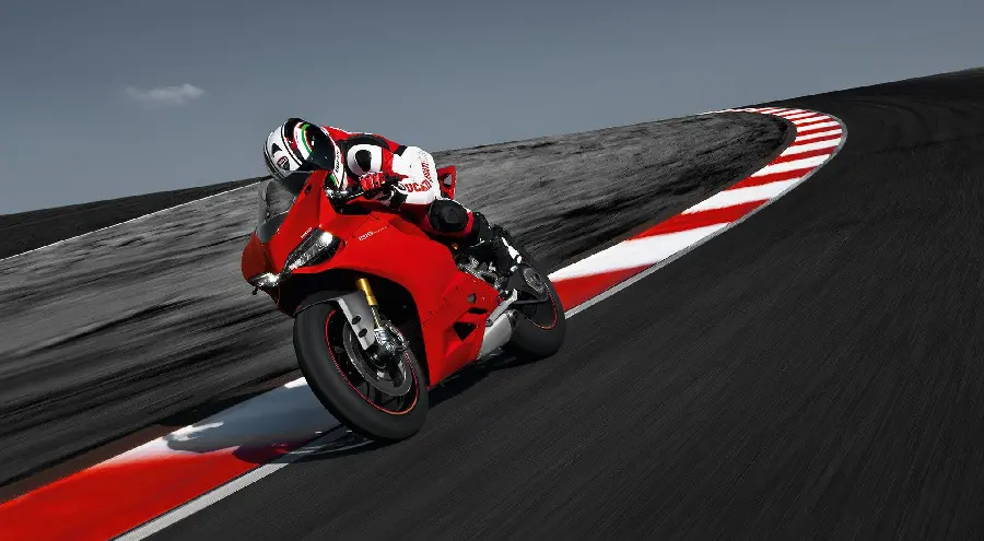 Photo of Racing Motorcycle Inside the Track HD