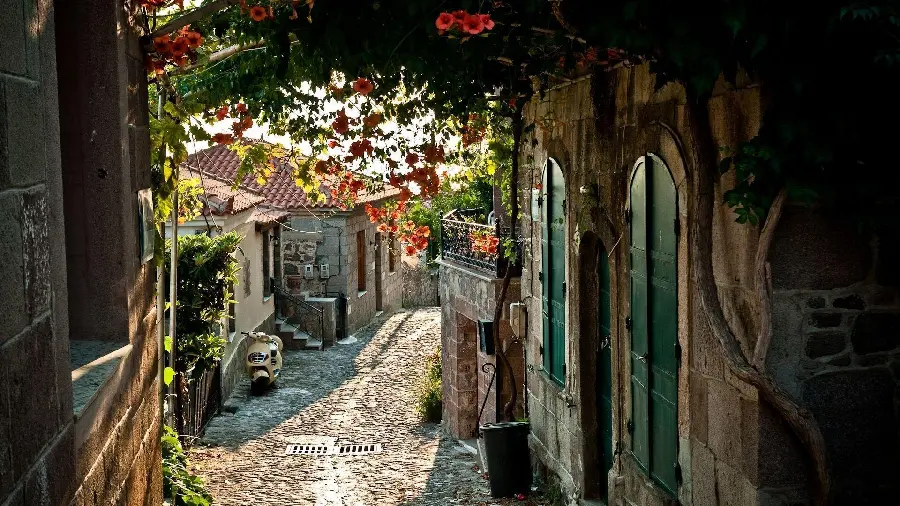Attractive and spectacular image of a beautiful alley with a beautiful motorbike there