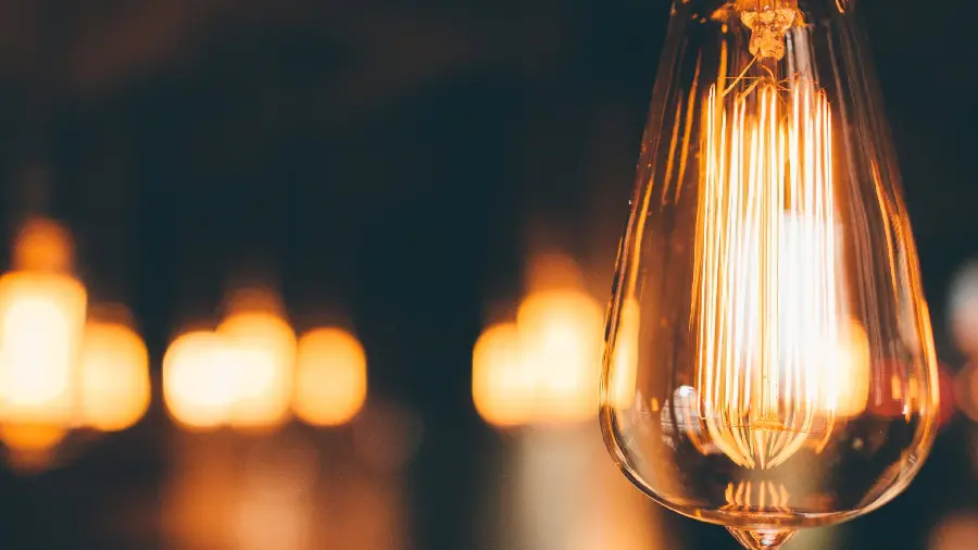 Pleasant lamp light background for iPhone and Samsung