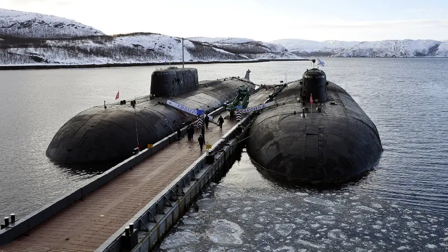 Cool boyish wallpaper with an 8k design of huge war submarines