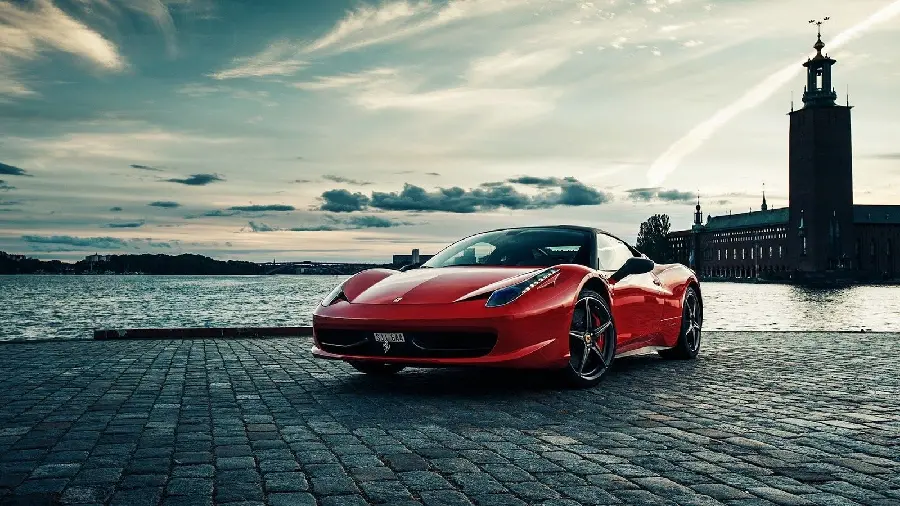 Luxurious and beautiful photo of the Ferrari Super Sport car