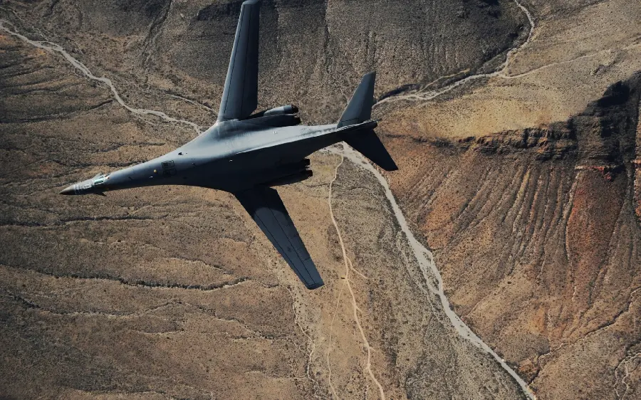 Photo of the most powerful and dangerous fighter jet and military aircraft in the world