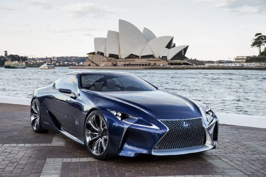 Download Lexus IS 4K Photo