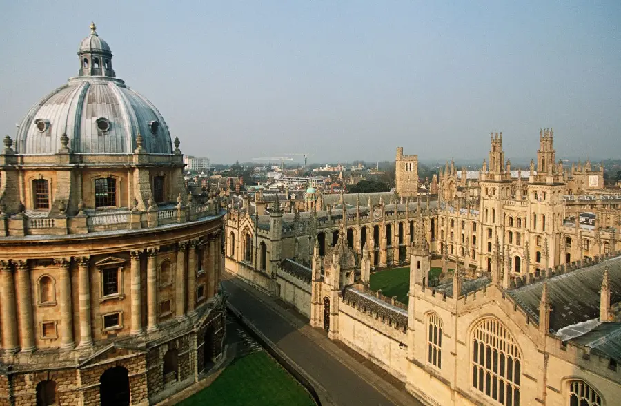 Free download of University of Oxford background for laptop