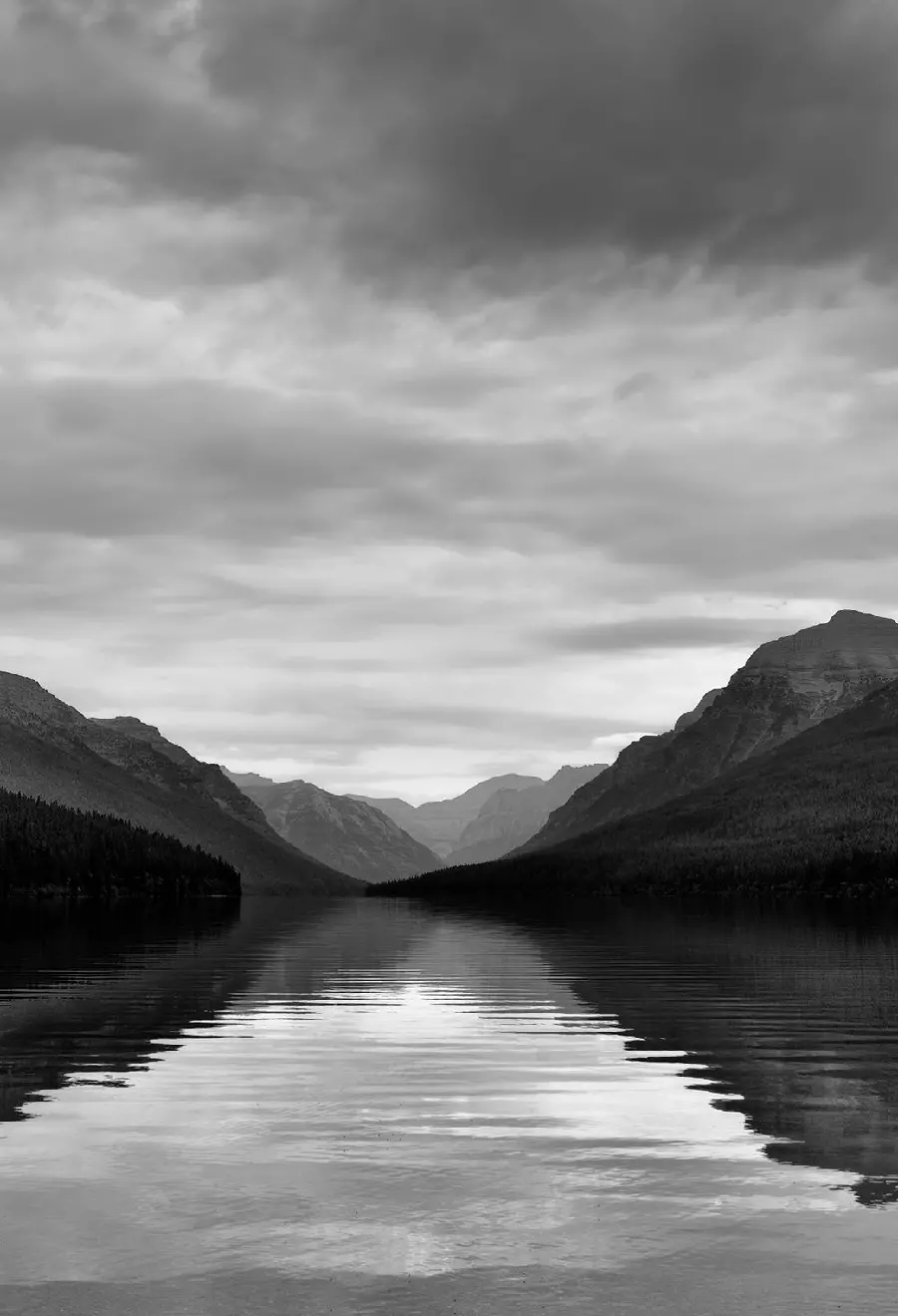 Black and white calm lake wallpaper for mobile 1402