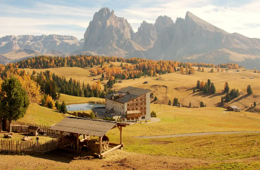HD view of a resort building with classic architecture on a farm