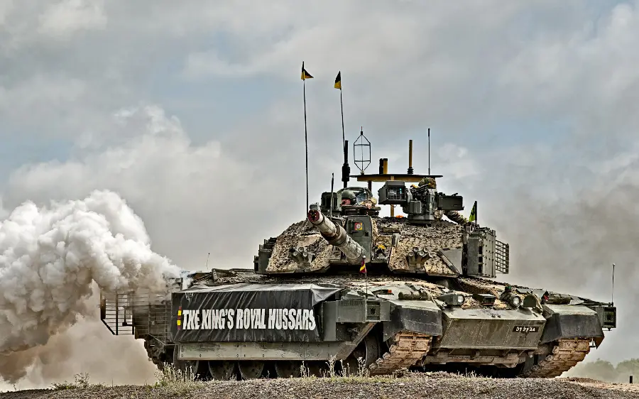 Huge war tank in a very attractive Full HD view