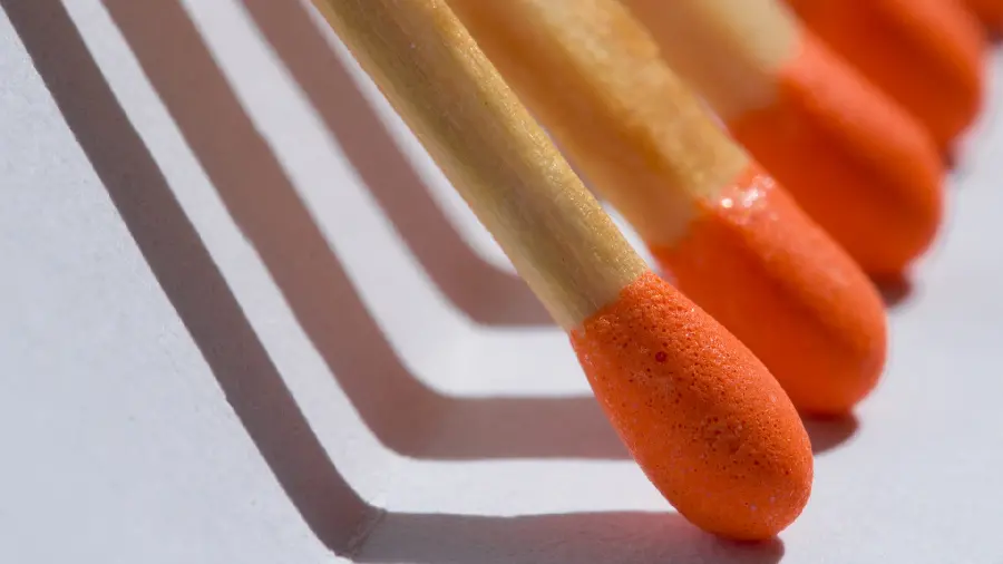 Download modern and interesting matchstick wallpaper suitable for Windows