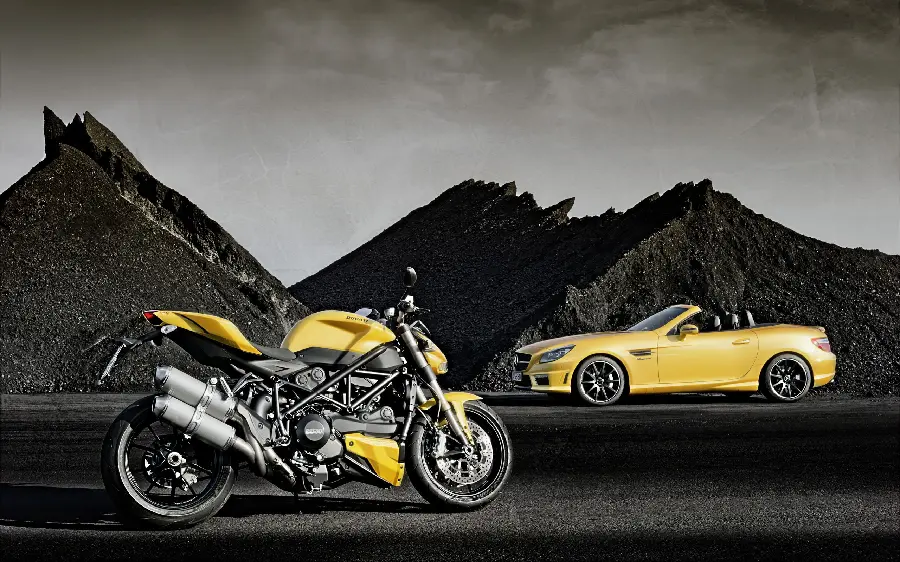 Eye-catching car and motorcycle wallpaper
