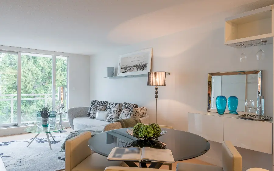 Photo of a stylish example of Iranian luxury decoration with interior design principles