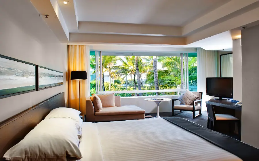 New photos of stylish and modern couples' bedroom decoration ideas