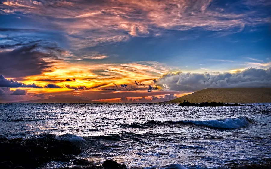 8k photo of raging sea under an attractive colorful sky ready Print 