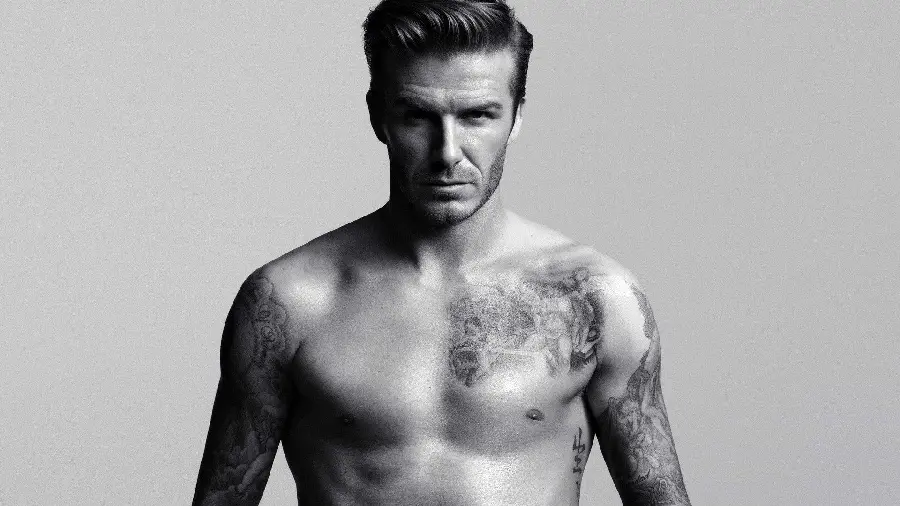 Spectacular computer wallpaper with black and white David Beckham