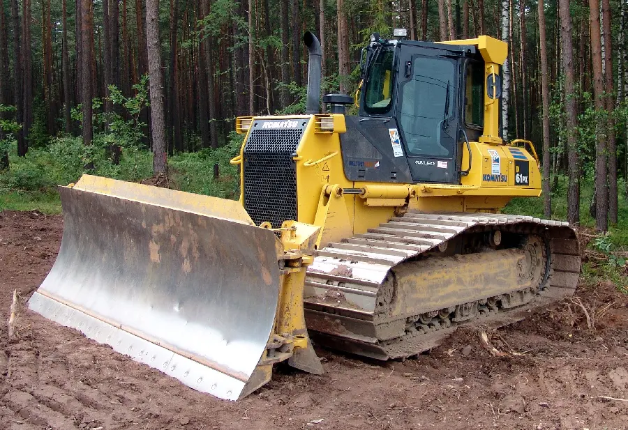 Komatsu 355 Bulldozer