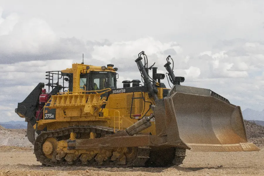 Giant bulldozer photos