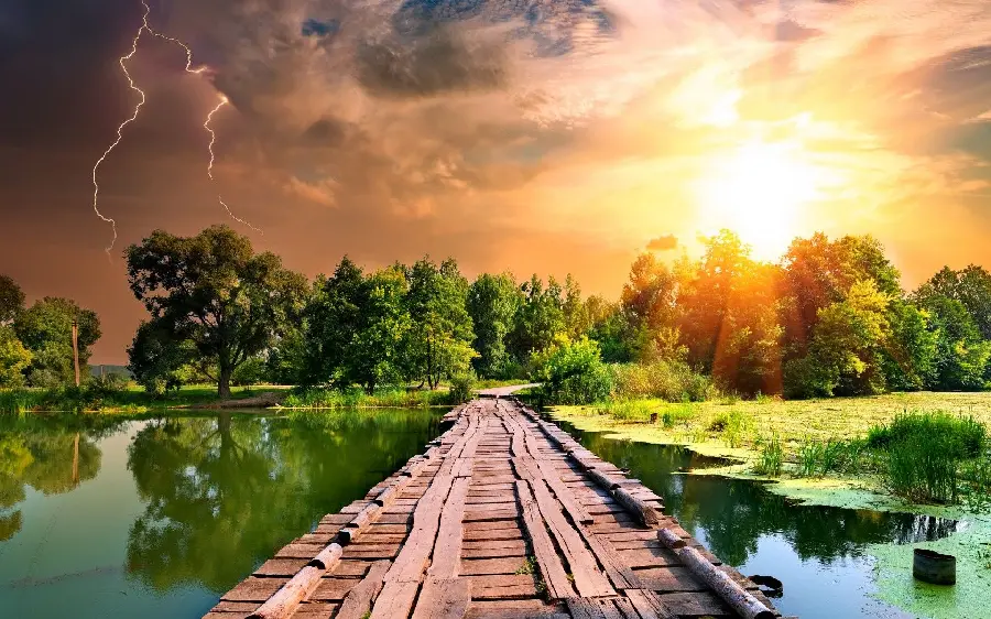 The most viewed Full HD poster of the beautiful glow of the sun in nature