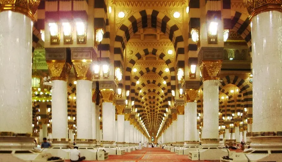 Interesting architectural image of the Prophet's Mosque with beautiful columns