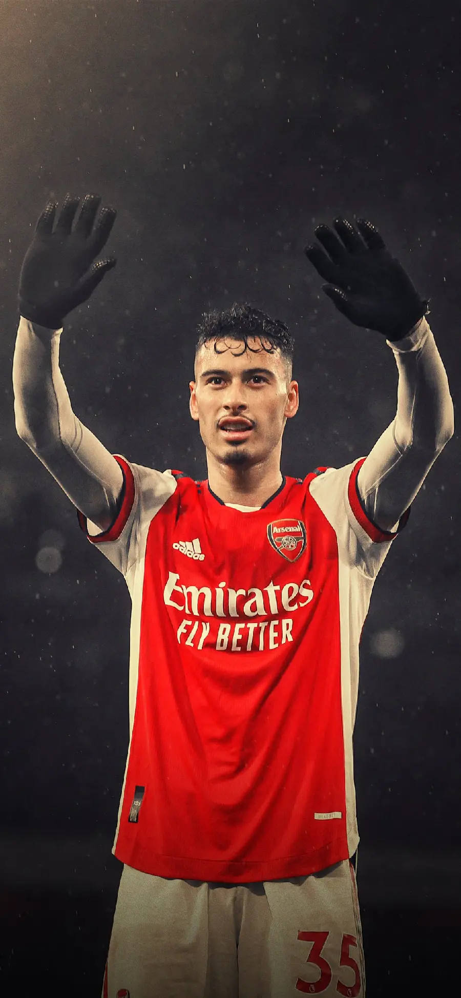 Photo and background image of Gabriel Martinelli in Arsenal