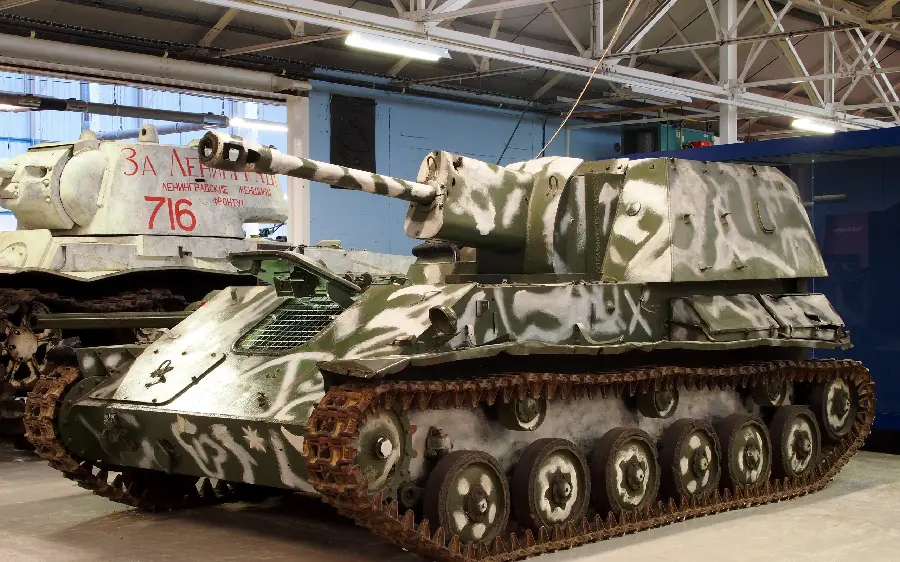 Desktop background with green and white guerrilla military tank design