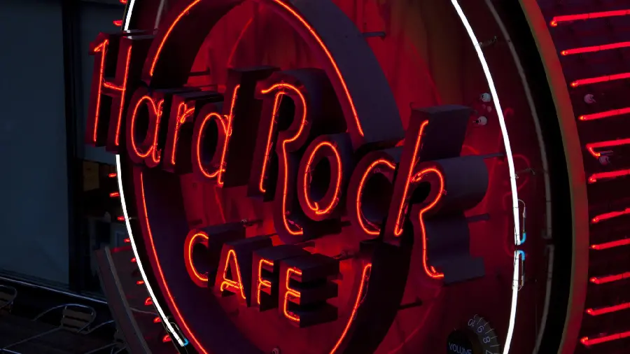 Mac wallpaper with red Hard Rock Cafe title