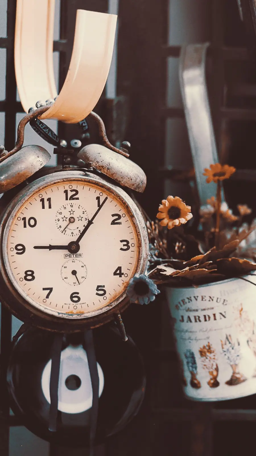 The latest artistic alarm clock photo for your profile