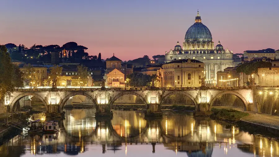 Amazing and interesting wallpaper of a beautiful bridge in Italy
