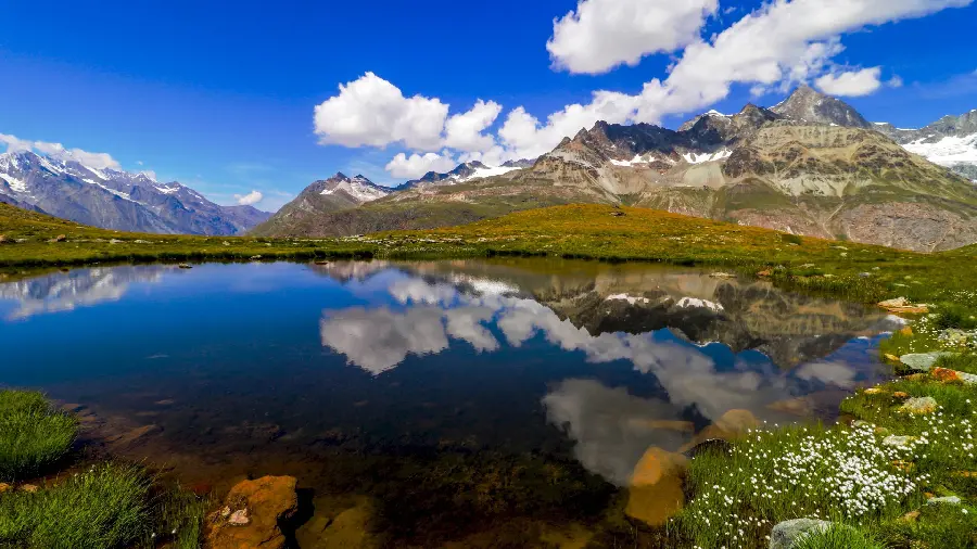 Interesting background photo of beautiful sky and blue lake with high quality