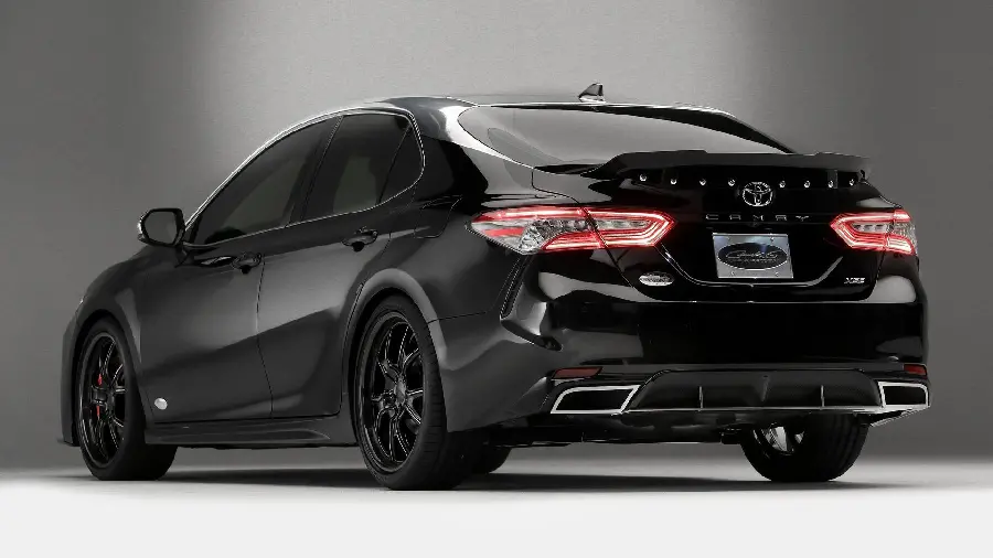 Luxury Photo of the Rear View of the Toyota Camry